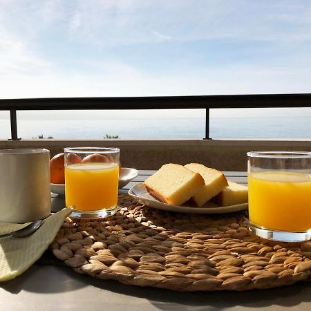 Lovely Seaside Apartment In Front Of Calafell Beach And Cunit Beach เซกูร์ เด กาลาเฟย์ ภายนอก รูปภาพ