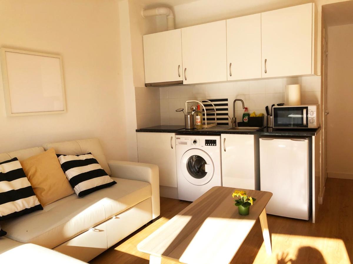 Lovely Seaside Apartment In Front Of Calafell Beach And Cunit Beach เซกูร์ เด กาลาเฟย์ ภายนอก รูปภาพ