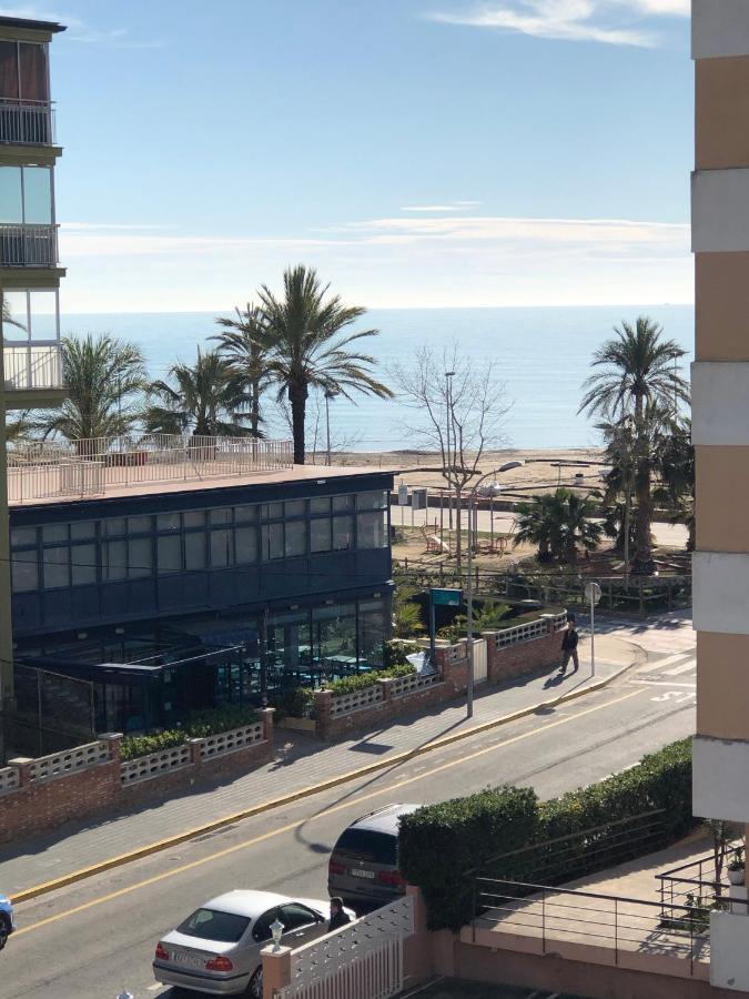 Lovely Seaside Apartment In Front Of Calafell Beach And Cunit Beach เซกูร์ เด กาลาเฟย์ ภายนอก รูปภาพ